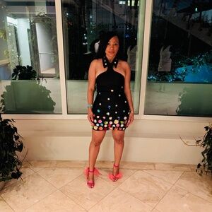 Meet your Posher, Noni